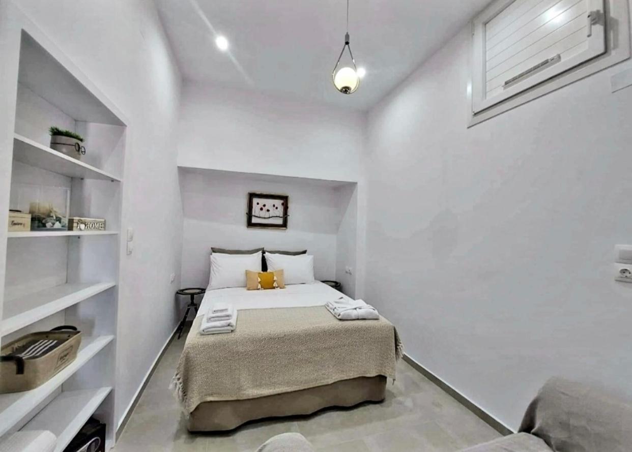 Lor Apparemment In Center Of Adamas Apartment Exterior photo