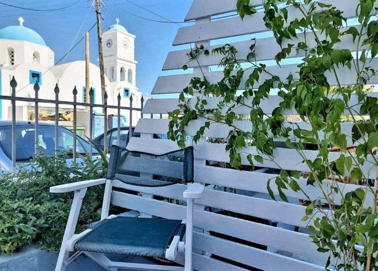Lor Apparemment In Center Of Adamas Apartment Exterior photo